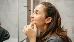 Januari-lifting: 6 beste massages voor een gladdere, stevigere gezichtshuid